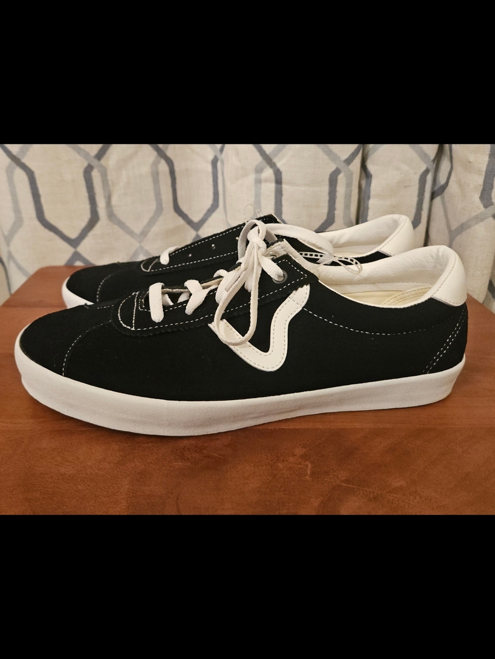 NWT Vans Sport Low Premium Suede Black And White Sneakers M 11 / M 13 - Picture 7 of 7